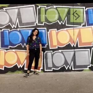 Meet your Posher, Genny